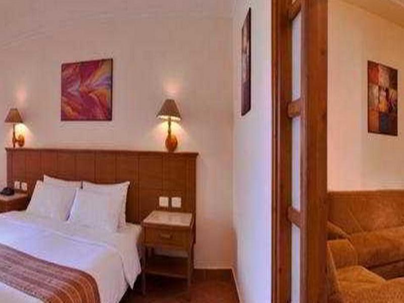 Готель Charmillion Gardens Aquapark Шарм-еш-Шейх Екстер'єр фото A room at the hotel